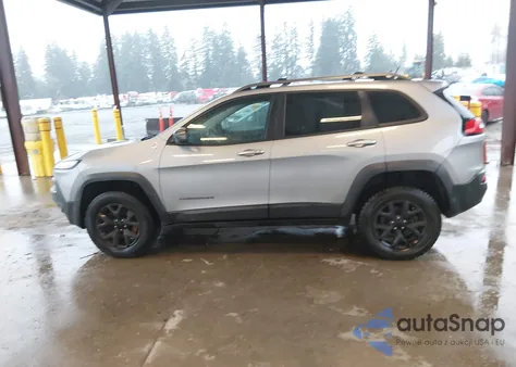2014 Jeep Cherokee Trailhawk from USA, damaged, VIN 1C4PJMBS3EW233862